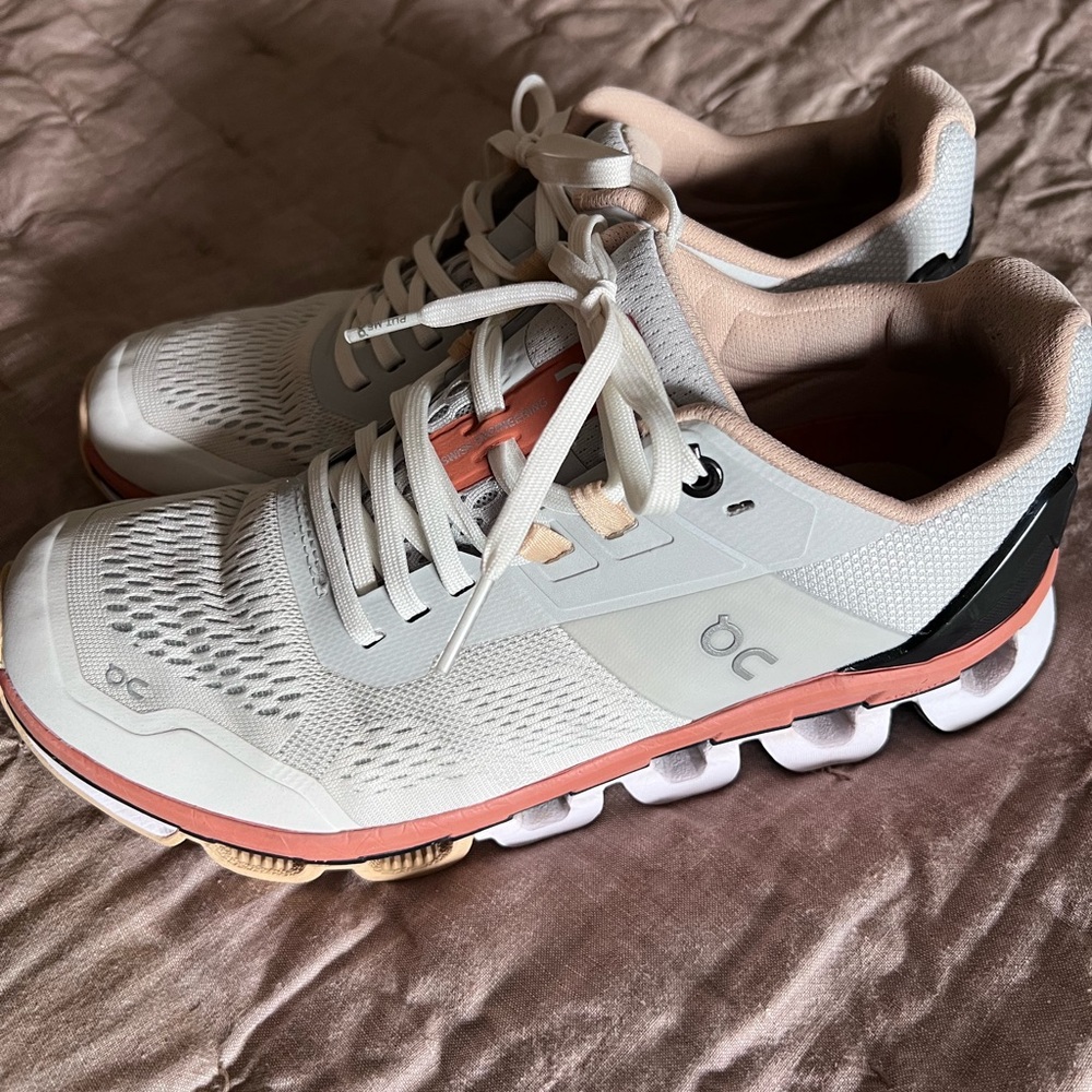 ON Cloudace Tennis Shoes